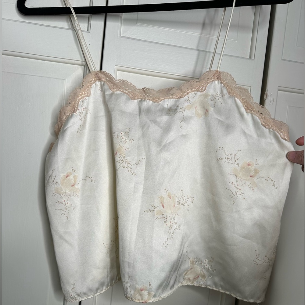 Vae Mode intimates size medium